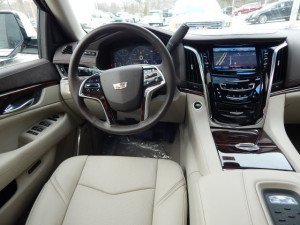 Cadillac Escalade Luxury - 07